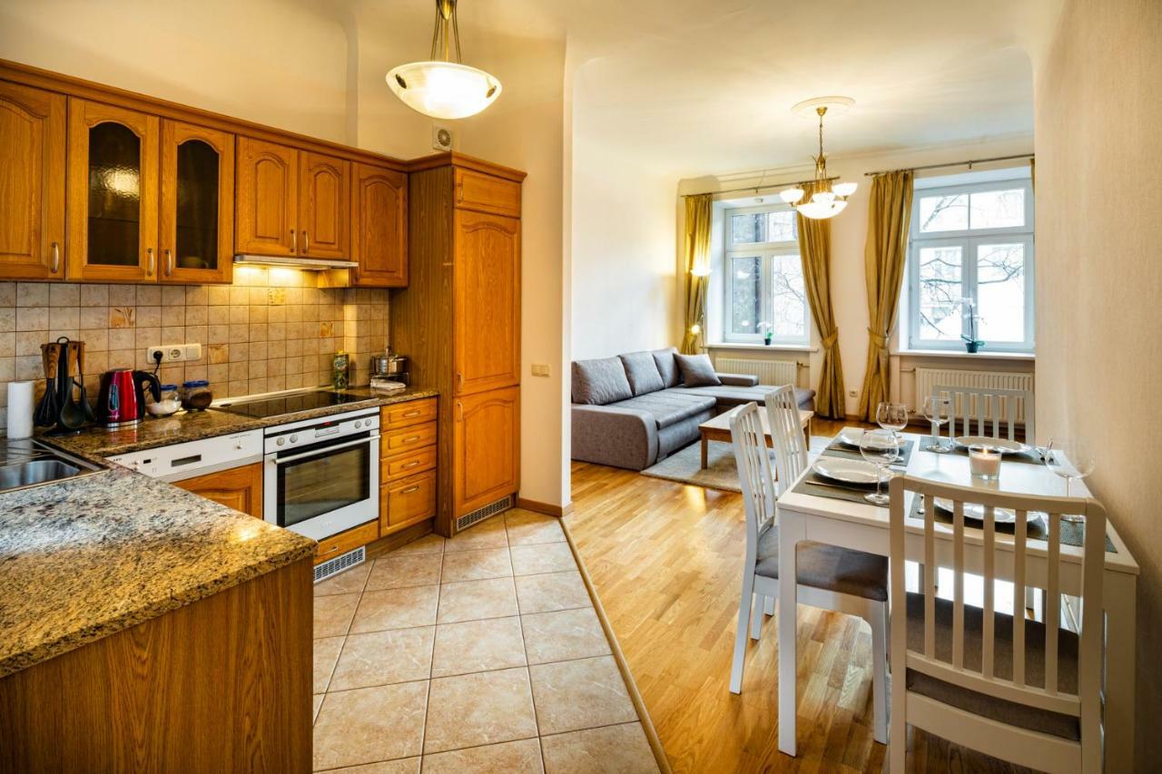 ריגה Dzirnavu Street Apartment In City Center מראה חיצוני תמונה
