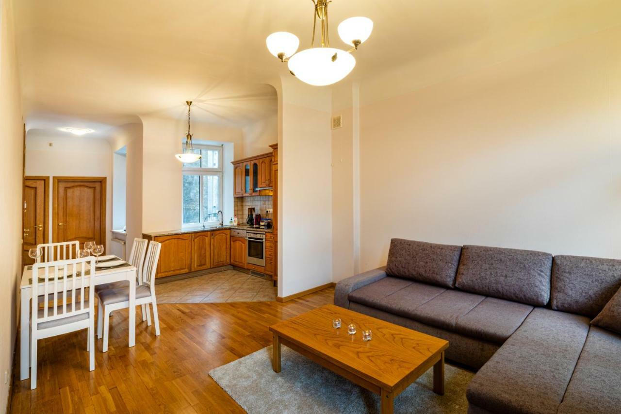 ריגה Dzirnavu Street Apartment In City Center מראה חיצוני תמונה