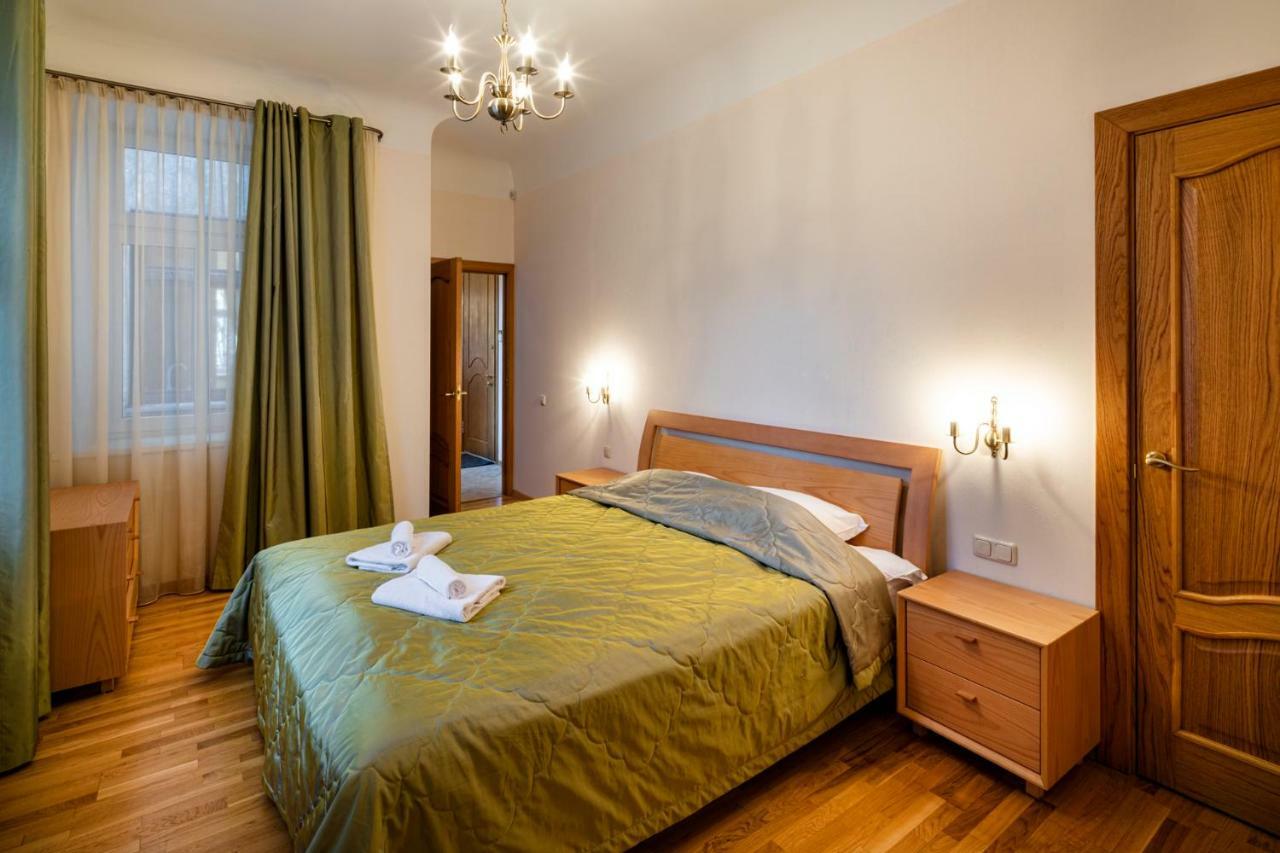 ריגה Dzirnavu Street Apartment In City Center מראה חיצוני תמונה