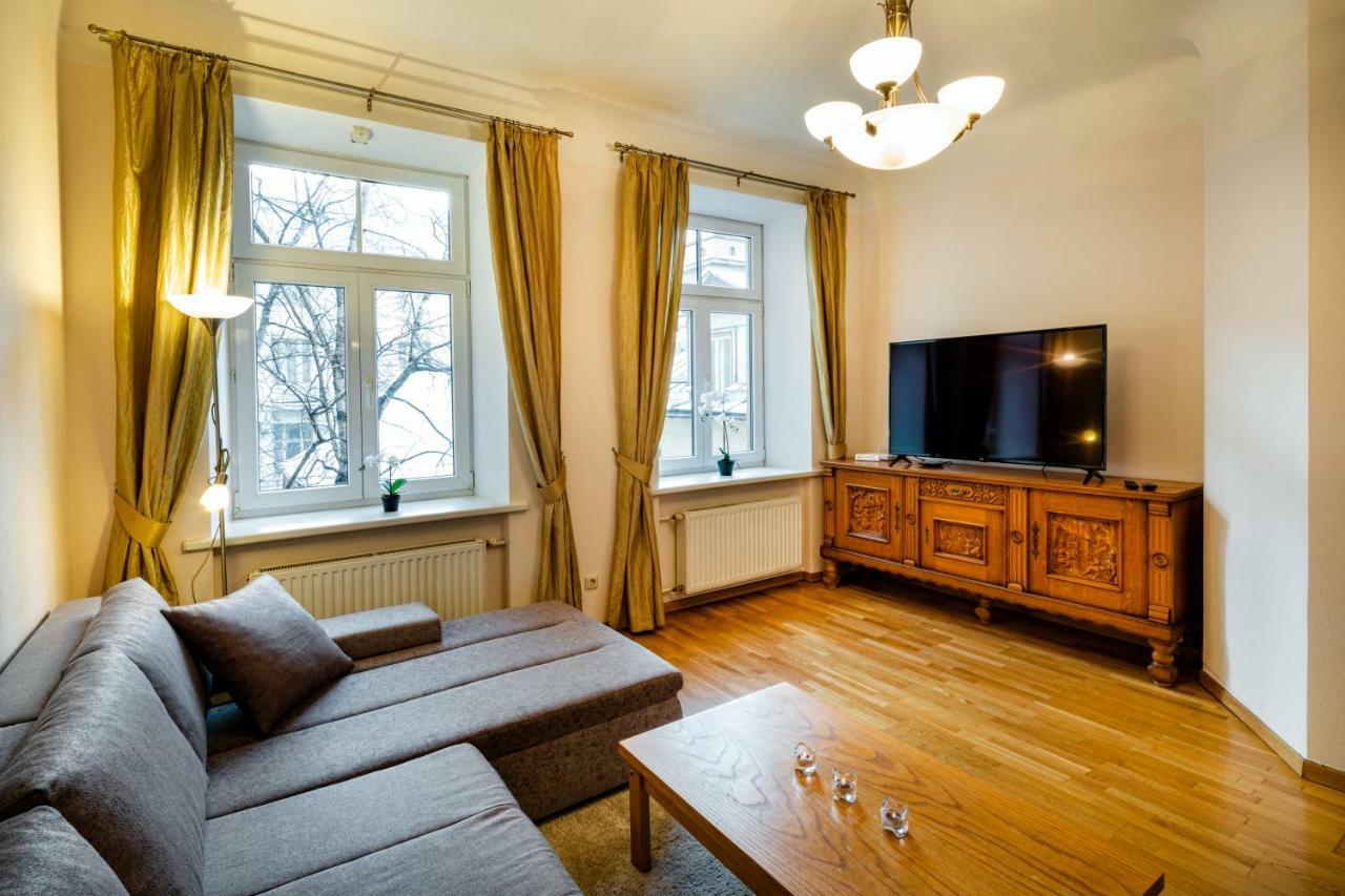 ריגה Dzirnavu Street Apartment In City Center מראה חיצוני תמונה