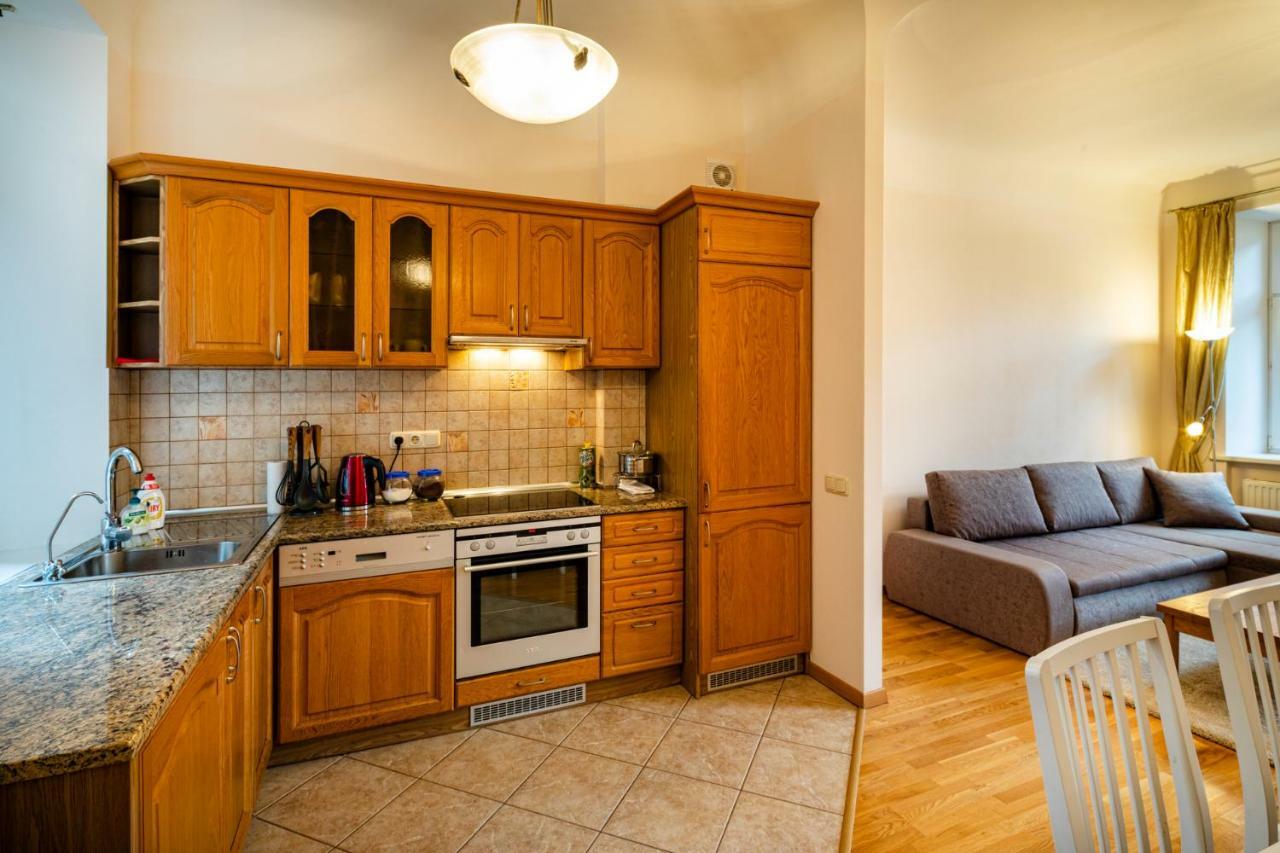 ריגה Dzirnavu Street Apartment In City Center מראה חיצוני תמונה