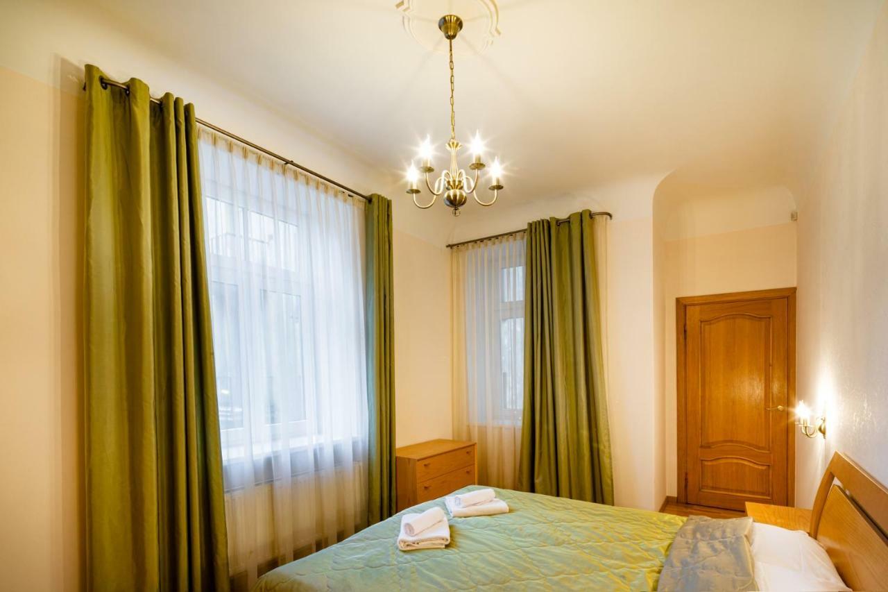 ריגה Dzirnavu Street Apartment In City Center מראה חיצוני תמונה